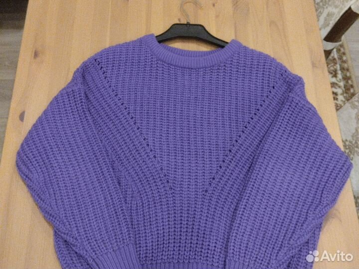 Свитер женский