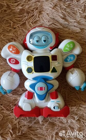 Развивающая игрушка робот