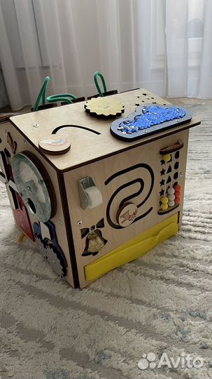 Бизиборд домик со светом