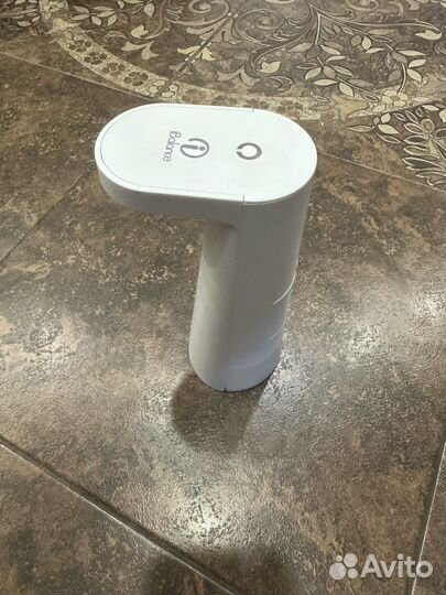 Автоматический дозатор мыла