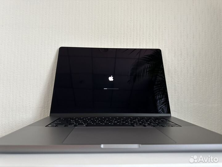 Ноутбук Apple MacBook Pro 16 M1Pro