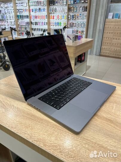 Apple MacBook pro 16 m1 pro