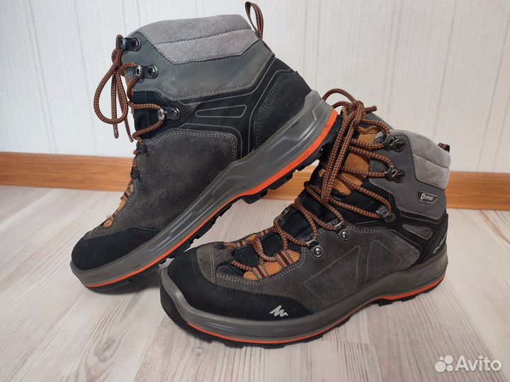 Треккинговые ботинки Quechua Trek 100 Forclaz