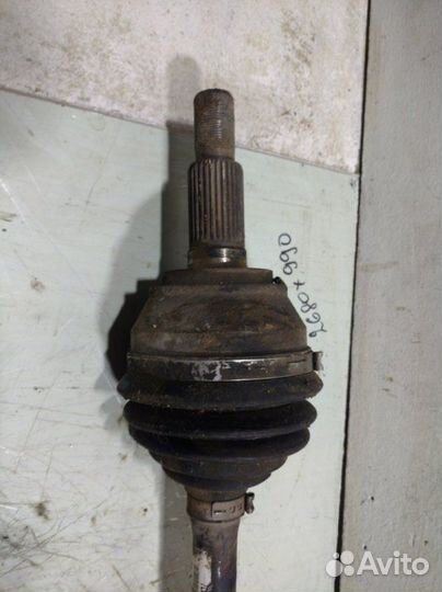 Привод правый передний Volkswagen Touareg