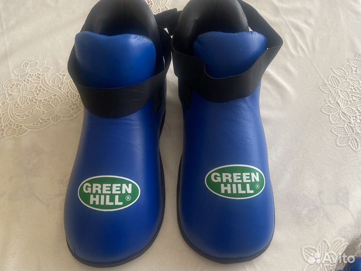 Накладки на ноги для бокса карате