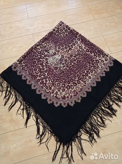 Павловопосадский шерстяной платок