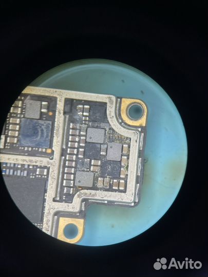 Мастер по ремонту сотовых телефонов