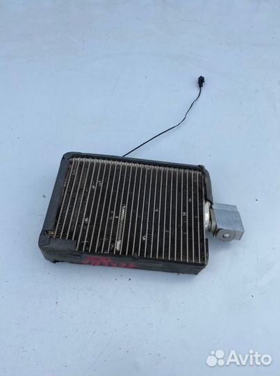 Радиатор кондиционера салона Nissan Serena C24