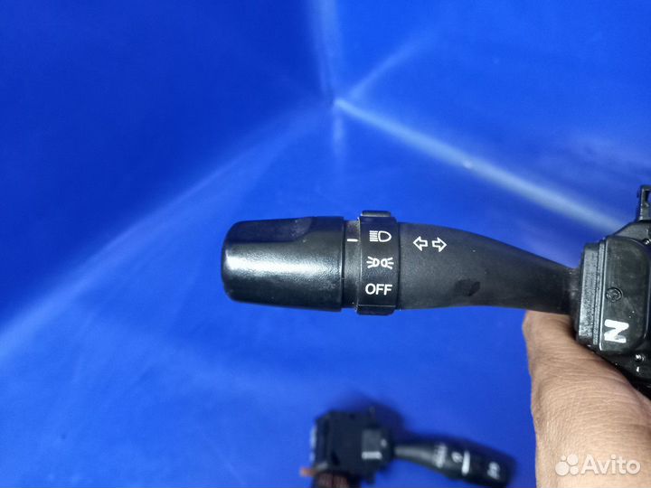 Переключатель подрулевой Hyundai accent