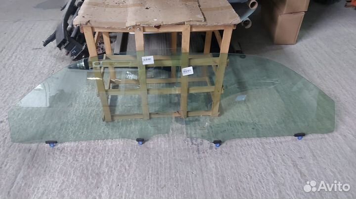 Стёкла пердние боковые Тойота Прадо 150