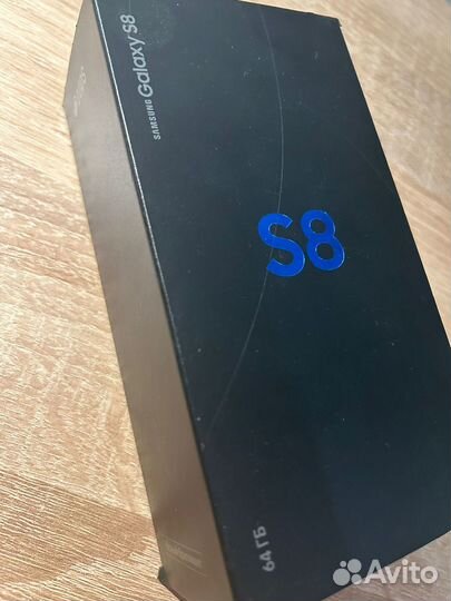 Samsung Galaxy C8, 4/64 ГБ