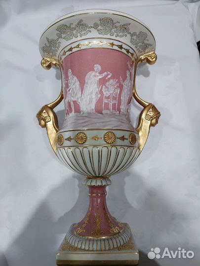 Вазы -кубки фарфор Франция