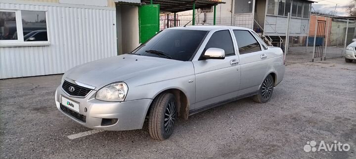 LADA Priora 1.6 МТ, 2011, 329 572 км