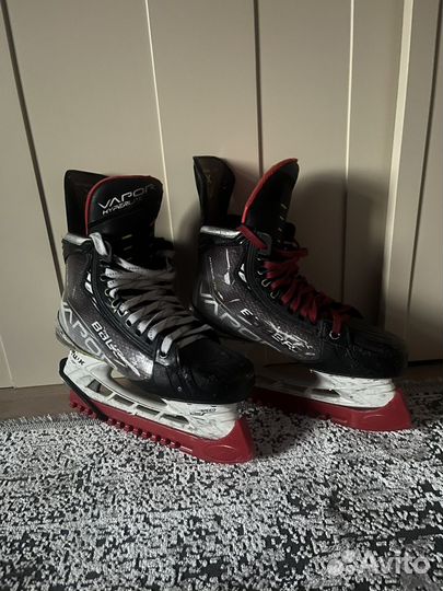 Хоккейные коньки bauer vapor hyperlite 7,5