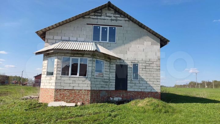 Дом 221 м² на участке 15 сот.