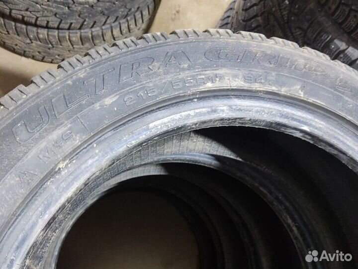 Goodyear UltraGrip 500 215/55 R17 94T