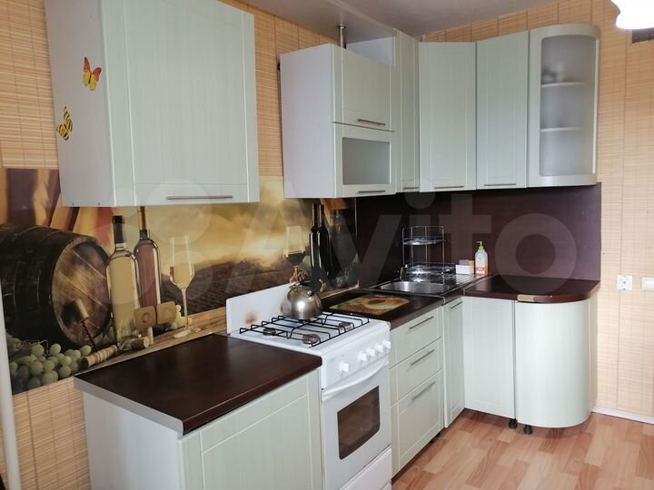 2-к. квартира, 60 м², 6/10 эт.