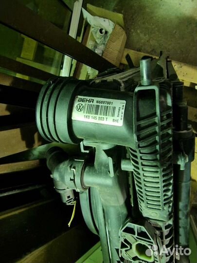 Продам касету радиатора VW Touran