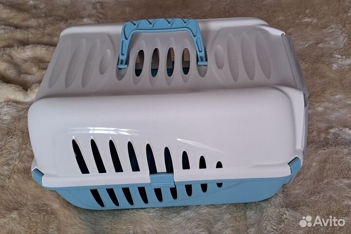 Переноска для кошек и собак