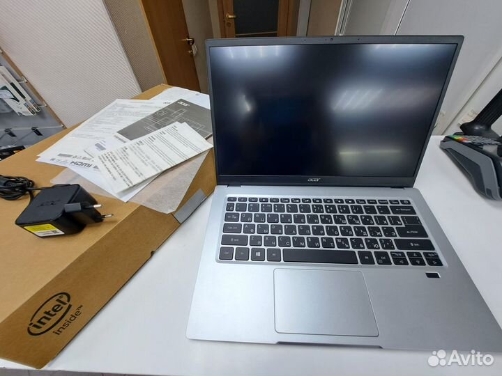 Ультрабук Acer Swift 1 240/4 Win11 в идеале