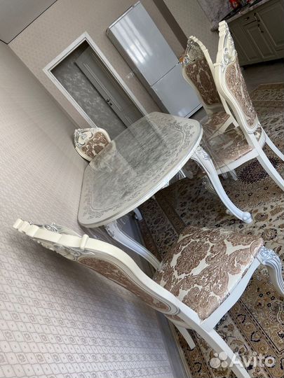 Стулья все 4 за 15т