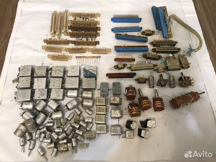 Радиодетали СССР Реле разъемы переключатели