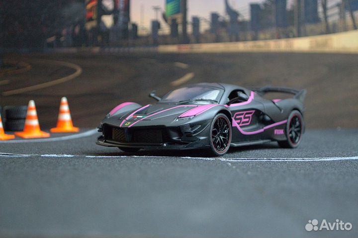 Модель Ferrari fxxk Evolution 1/24