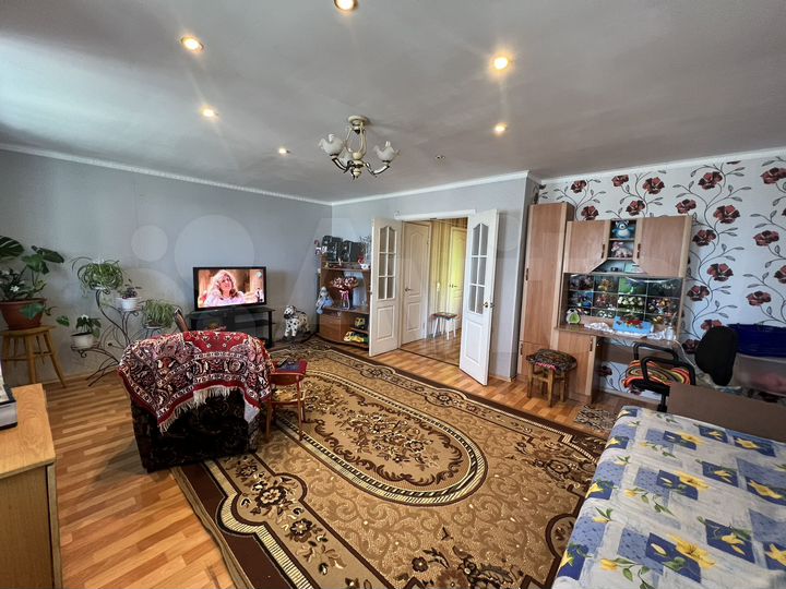 3-к. квартира, 81 м², 1/5 эт.