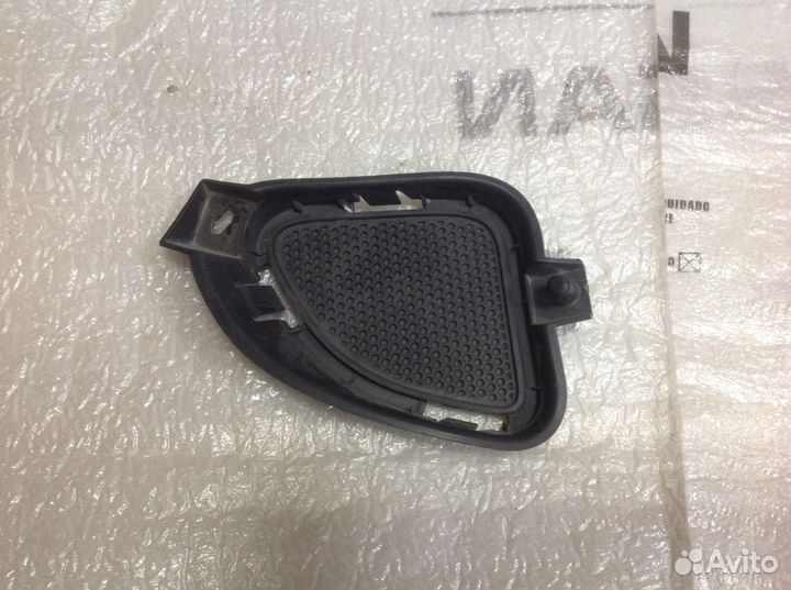 Заглушка переднего бампера RH Lexus LX570 07-11