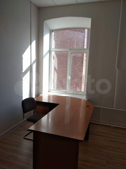 Сдам офисное помещение, 219.3 м²