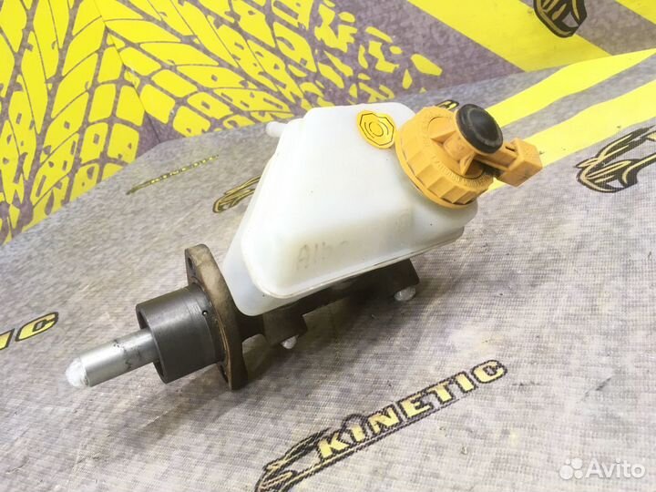 Главный тормозной цилиндр гтц Бачок Альбеа без ABS