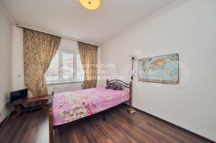 2-к. квартира, 69,4 м², 1/25 эт.