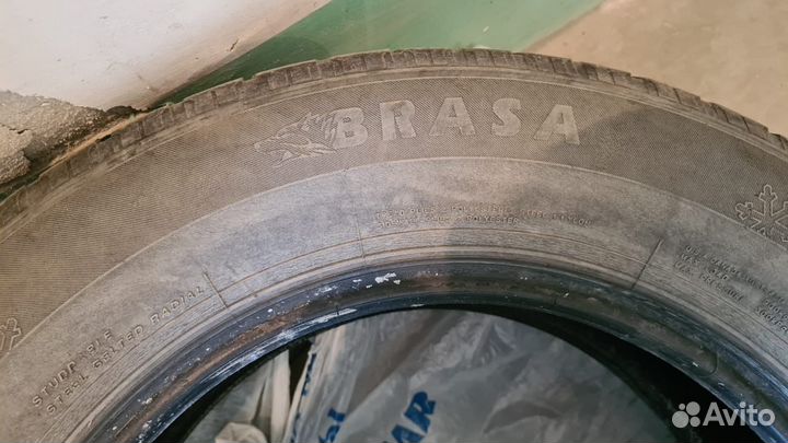 Brasa IceControl 235/65 R17