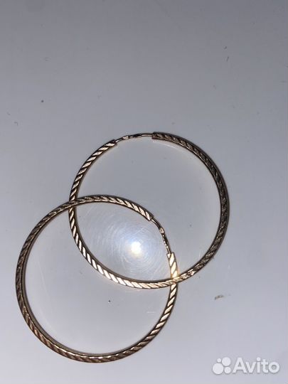 Золотые серьги