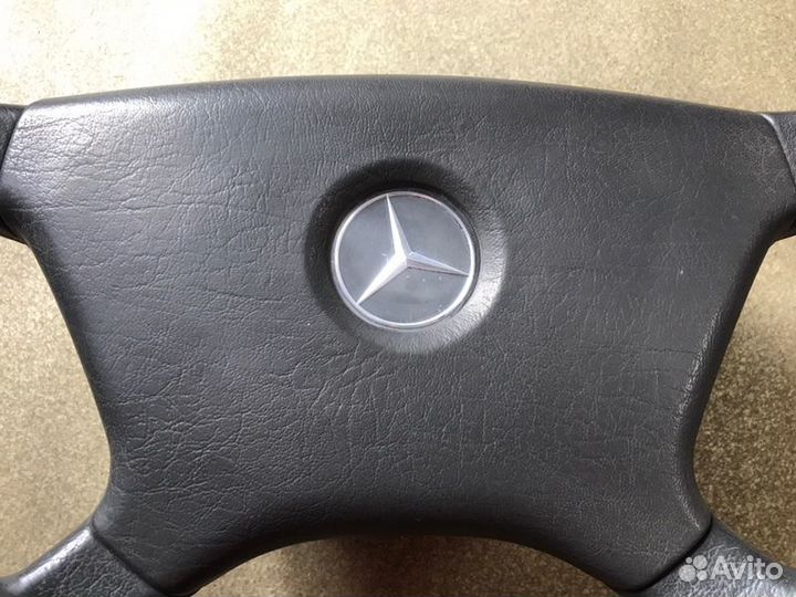 Руль Mercedes-Benz E-Class W124