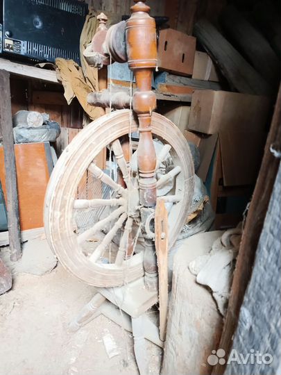 Прялка деревянная старинная