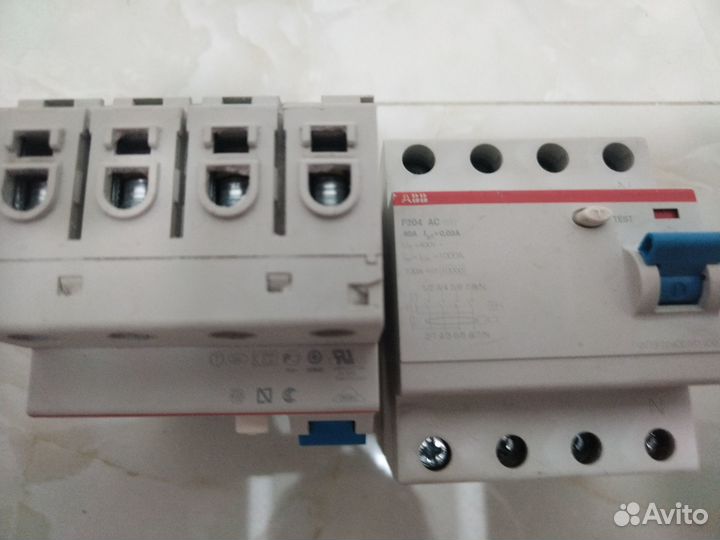 Узо ABB 40А 4P 30мА 10кА оригинал Italy 2CSF204001