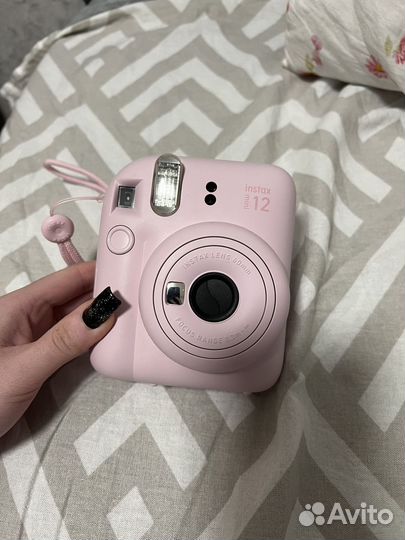 Фотоаппарат моментальной печати инстакс мини