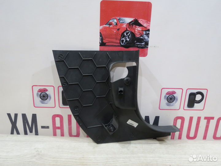 Накладка порога левая Skoda Rapid