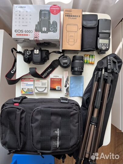 Фотоаппарат Canon eos 600d+портретник+вспышка и др