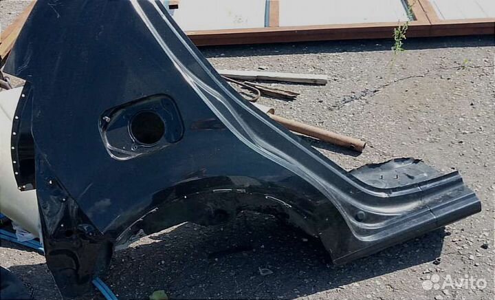 Четверть задняя правая Renault Sandero 1