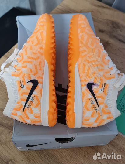 Бутсы сороконожки nike 37.5 (23.5 см)