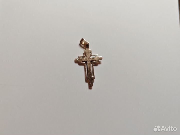 Золотой крестик с бриллиантами