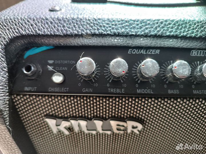 Гитарный комбоусилитель