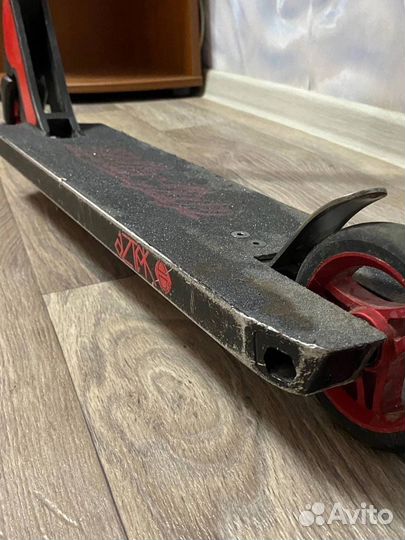 Трюковой самокат