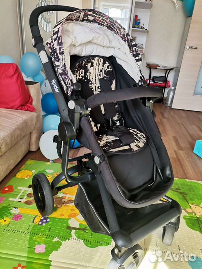 Прогулочная коляска