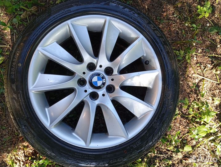 Колеса в сборе на бмв F10 разноширокие R18