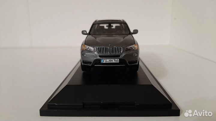 Bmw x3 / 1:43 / Schuco