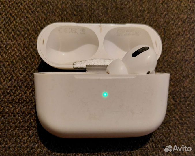 Правый наушник Airpods Pro не оригинал