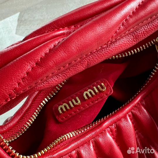 Сумка Miu Miu натуральная кожа